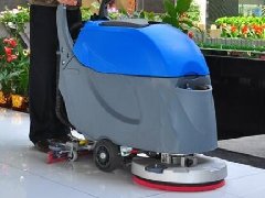 北京商场用手推式洗地机